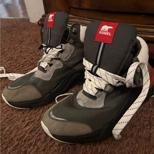 Sorel Gray and Black High-Top Hiking Boots Women’s